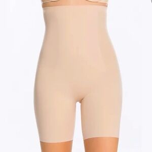 NEARLY NUDE High Waisted tummy control Midthigh Short shape wears womens size S